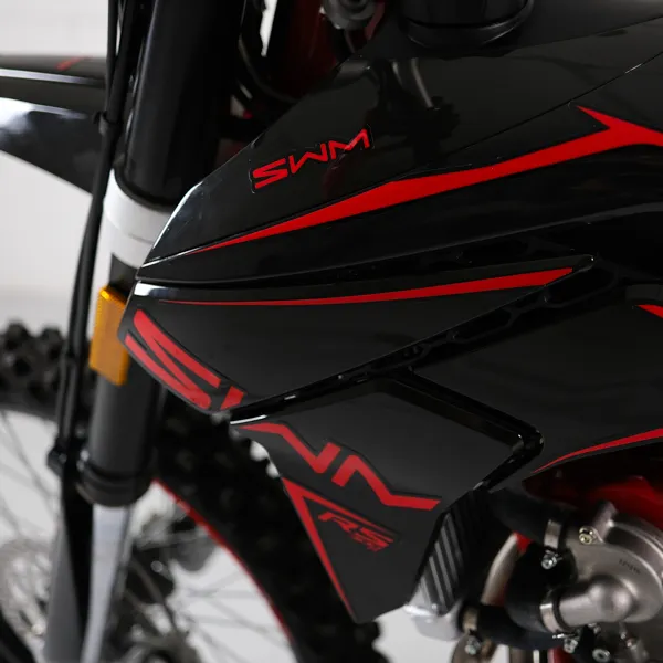 rs300_nerarossa_dettagli-1